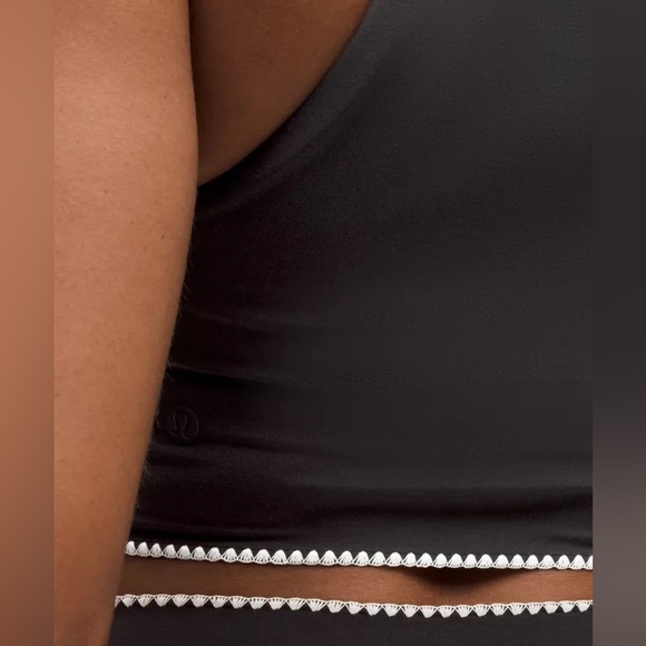121 🆕🖤 Lululemon Stitch Trim Halter Tank SOTM - Black - Picture 6 of 15